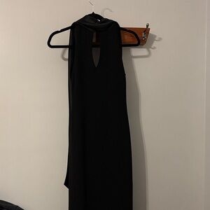 Elegant Black Sleeveless Dress